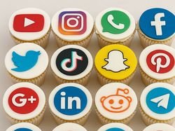 Social Media Cupcakes