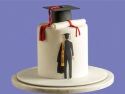 Graduation Cake 18