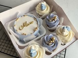 Mothers Day Bento Box with Cupcakes