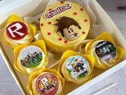  Bento Roblox  with Cupcakes