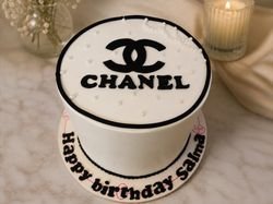 Chanel cake 2